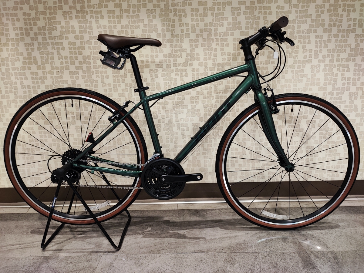 GIANT 26 ESCAPE R3