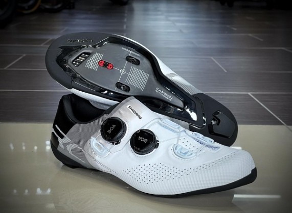 【SHIMANO】ミドルクラスでも充実の機能性”SH-RC702″、在庫を切らしていたサイズ・カラーが入ってきま… | サイクルウェアのことならY's Road 新宿ウェア館