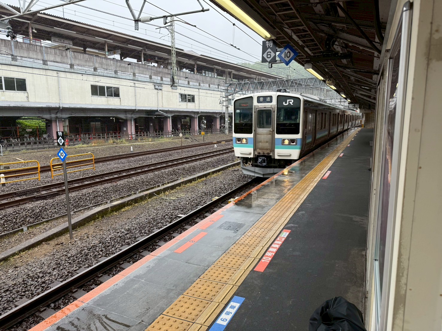 FD637D5D-EE39-4212-8114-063B95A84A53