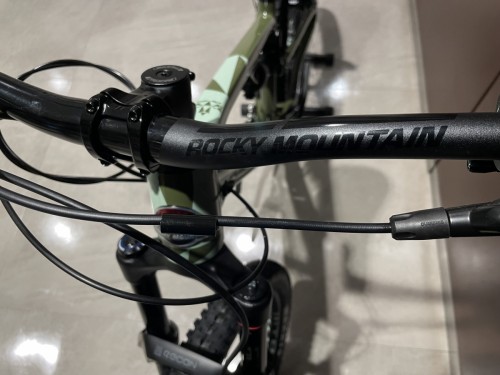ROCKY MOUNTAIN ELEMENT Alloy 30