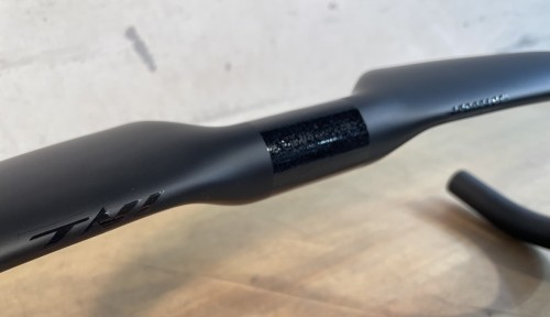 TNI AEROFASTカーボンバー