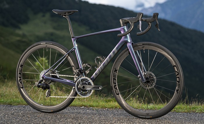 GIANT DEFY