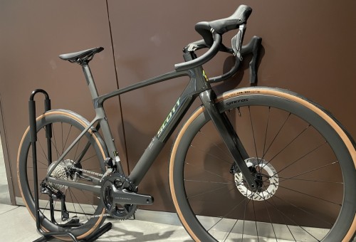 SCOTT ADDICT RC 20