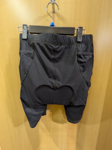 shorts後ろ