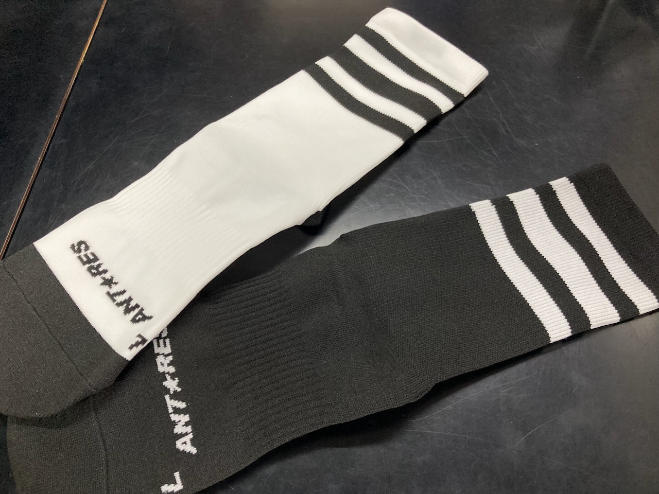ANTARES GRIP SOCKS
