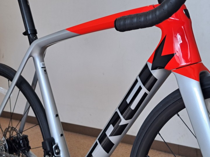 【SALE】Di2搭載の人気カーボンバイクがまさかの30万円台で…？　1台限定の特別価格でご用意。 | Y's Road 横浜ワールドポーターズ店