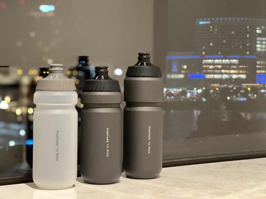 【ボトル】TOPEAKらしくない！？最新のバイクにも合いそうなシンプルかつ高級感のある「TTi BOTTLE」入荷。 | Y's Road 横浜ワールドポーターズ店