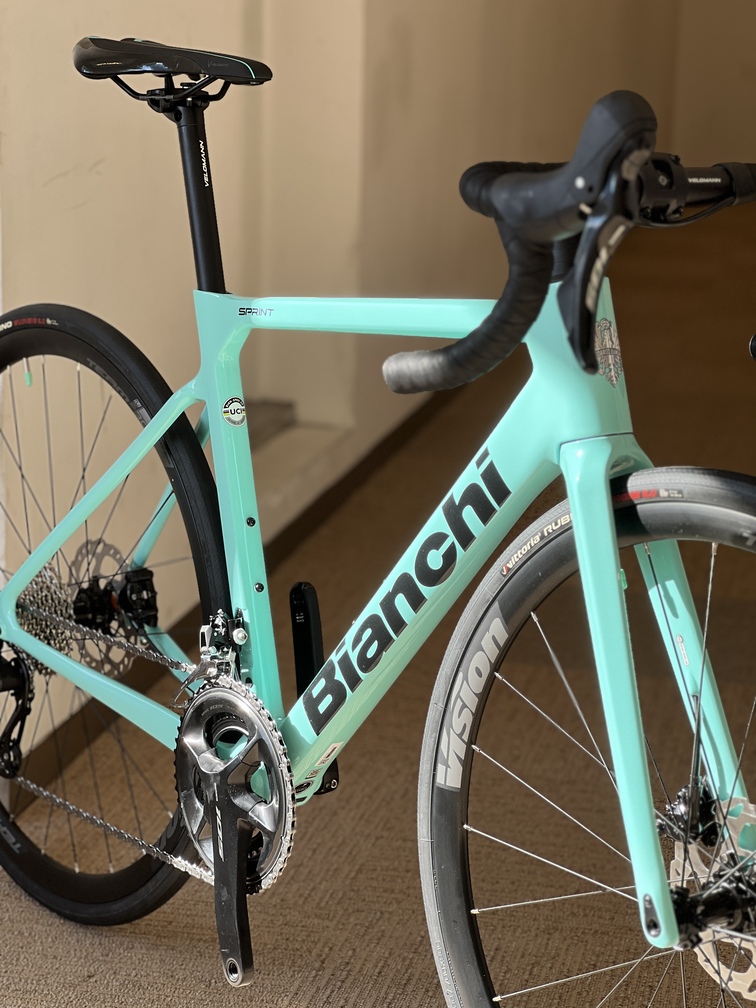 【Bianchi】価格改定という名の値上げ目前。整備済みの店頭在庫なら今年中のお渡しもOK。「NEW SPRINT DISC」4万円以上値上げします… | Y's Road 横浜ワールドポーターズ店