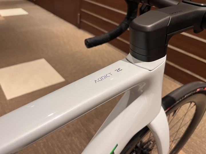 【お客様の一台】世界的なレースに出場予定…！？超軽量な新型ADDICT RCを早速ご納車いたしました！！【SCOTT】 | Y's Road 横浜ワールドポーターズ店